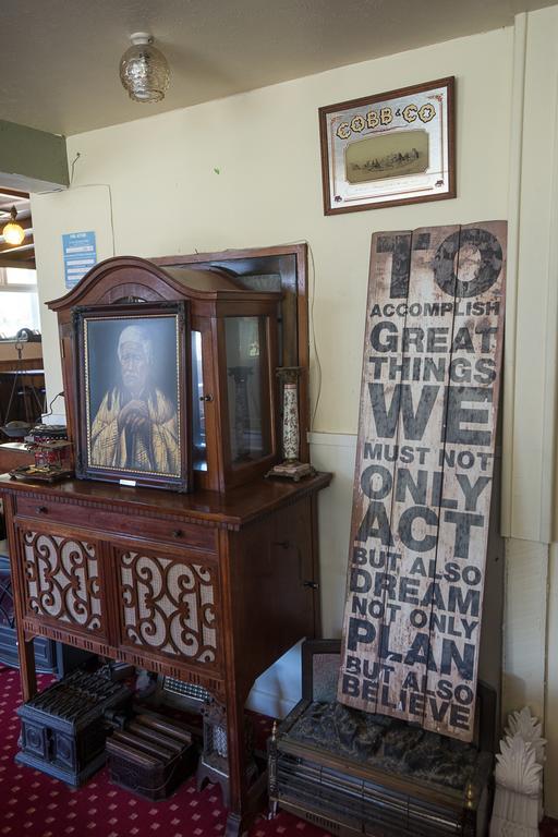 Otira Stagecoach Hotel Kültér fotó