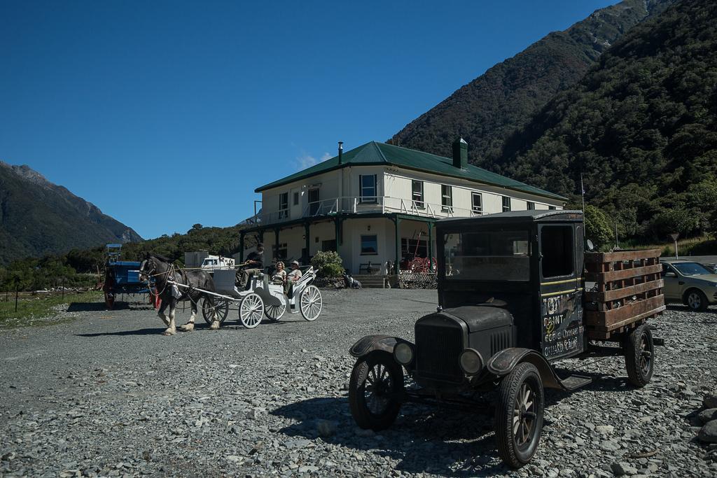Otira Stagecoach Hotel Kültér fotó