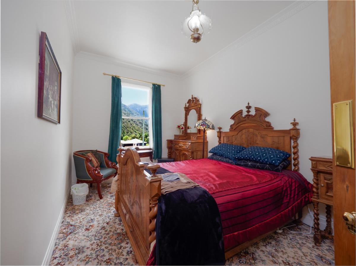 Otira Stagecoach Hotel Kültér fotó