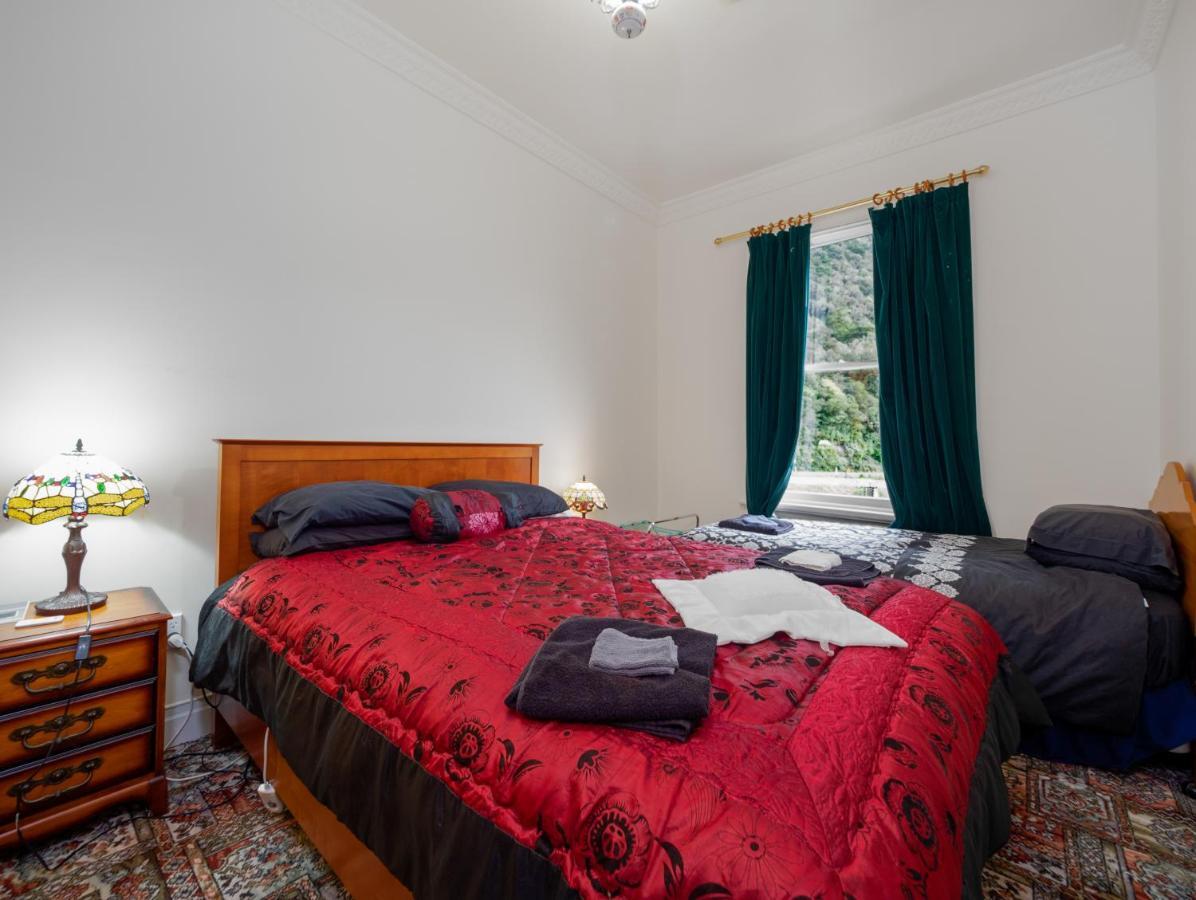 Otira Stagecoach Hotel Kültér fotó