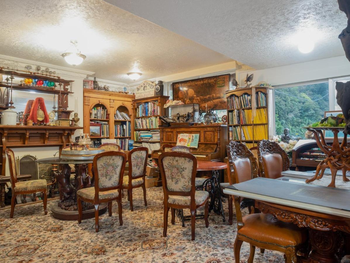 Otira Stagecoach Hotel Kültér fotó